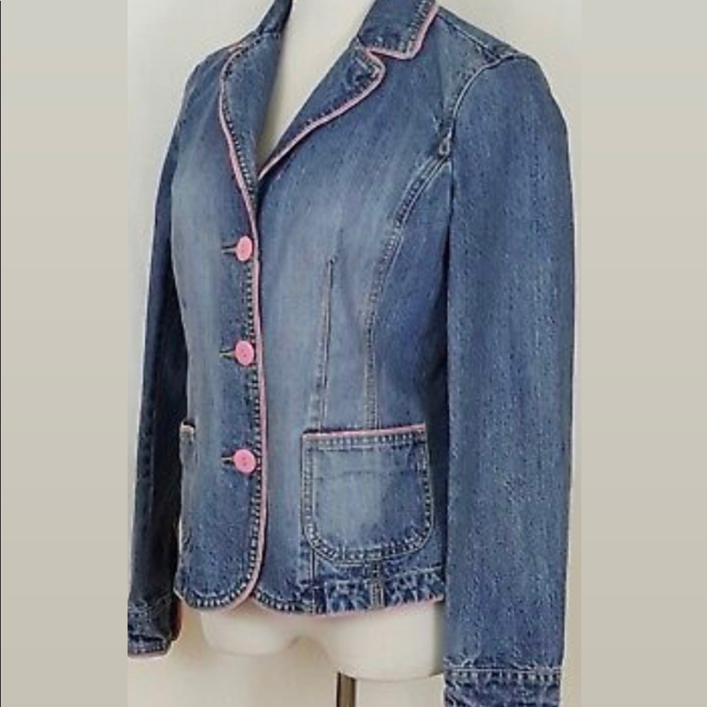 Jean jacket pink details